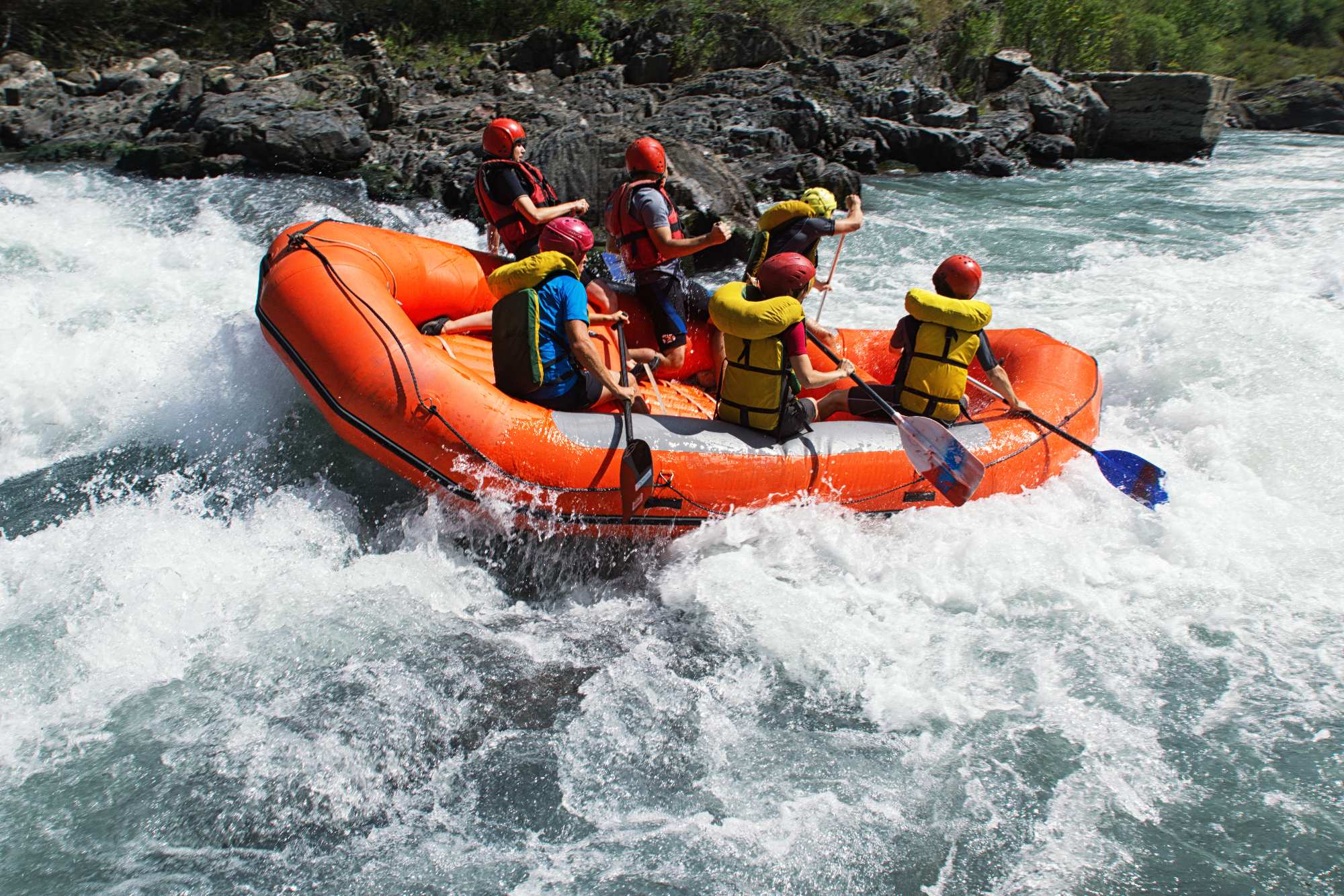 Vsako leto gremo na Soča rafting, ki daje nepozabno doživetje